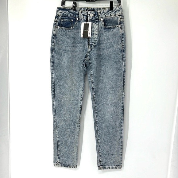 Boohoo man NWT rigid tapered jeans 30 - Picture 1 of 7
